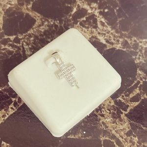 Cross pendant Sterling silver stamped 925